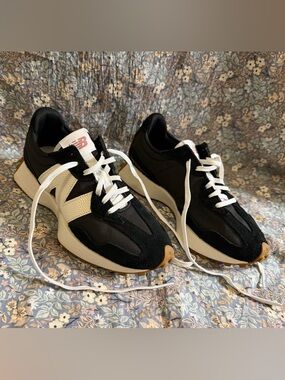 New Balance Women's 327 Running Sneakers